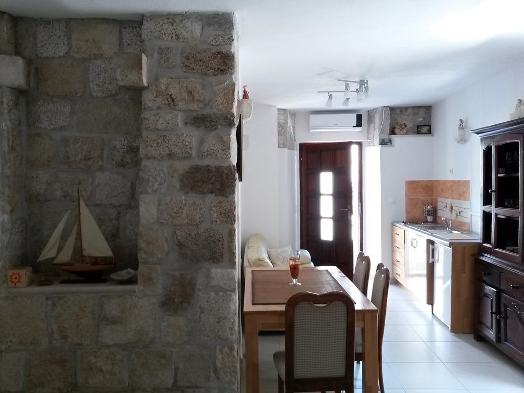 Kairos Apartment *